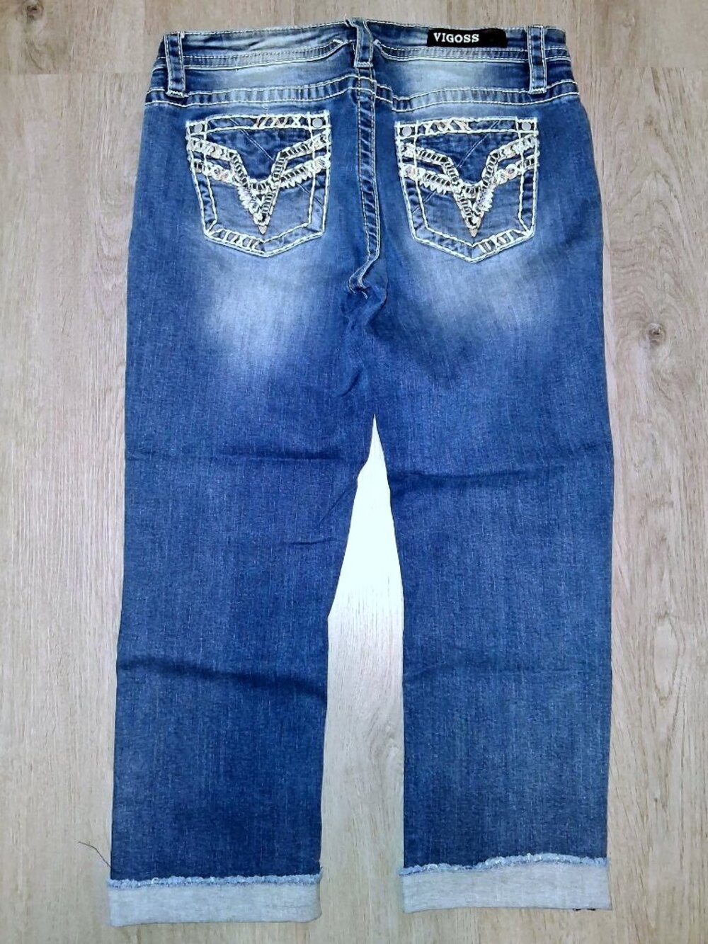 Vigoss Heritage Fit Capri Jeans Size S10 L25 Embroidered Denim Cropped Pants